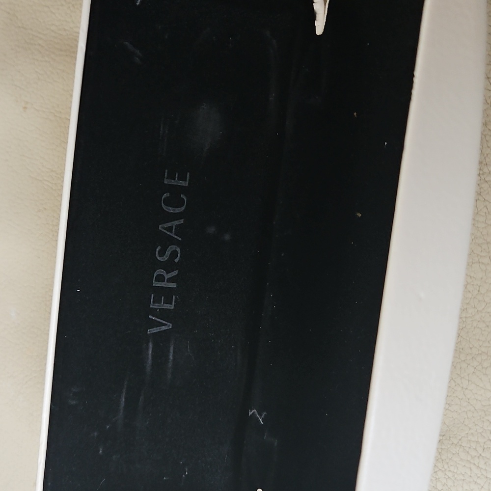 Versace Women's Reading Glasses - Picture 9 of 11